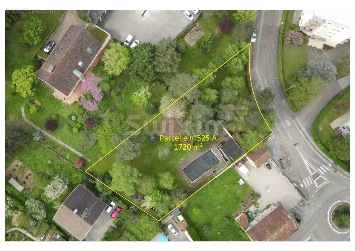 Terrain à LONS-LE-SAUNIER