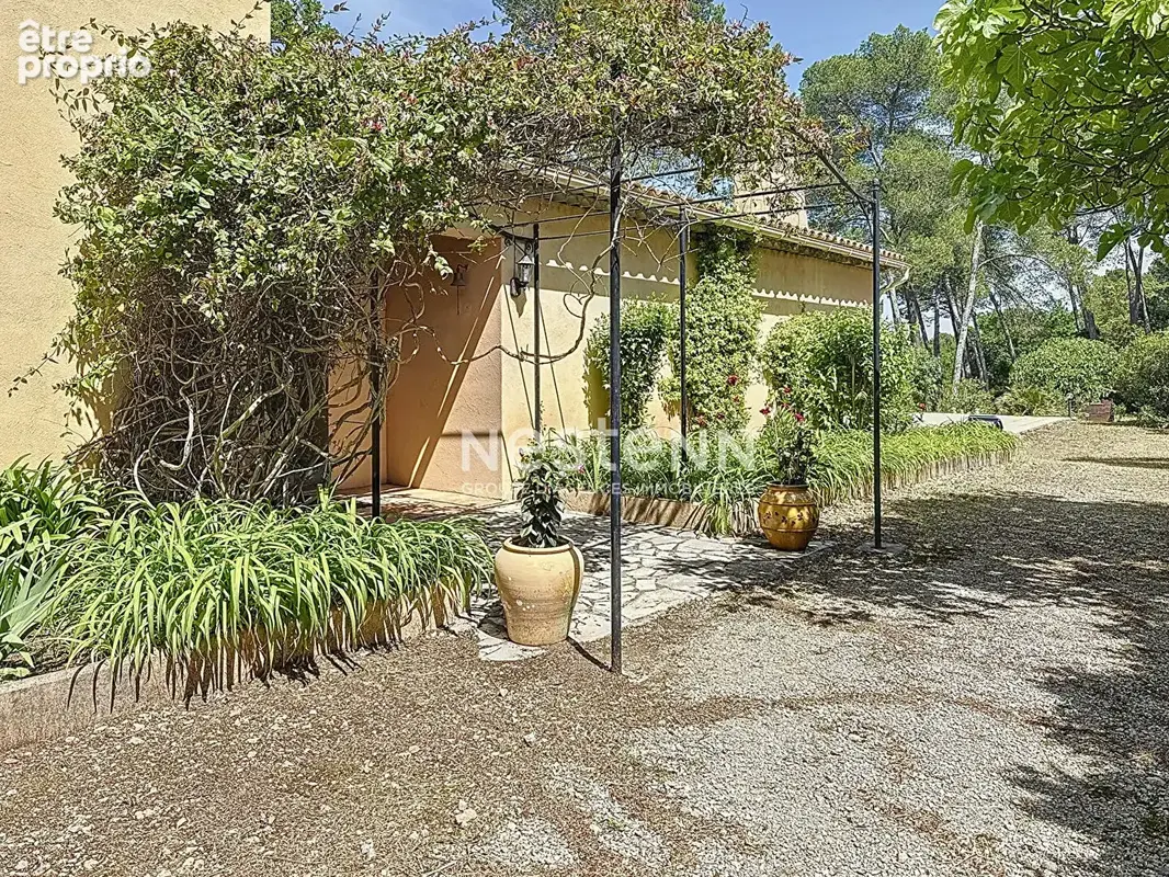 A VENDRE -Maison Le Cannet Des Maures 6 pièces 156 m2-Terrain 3580m2- Piscine,Carport,sous-sol - photo 16