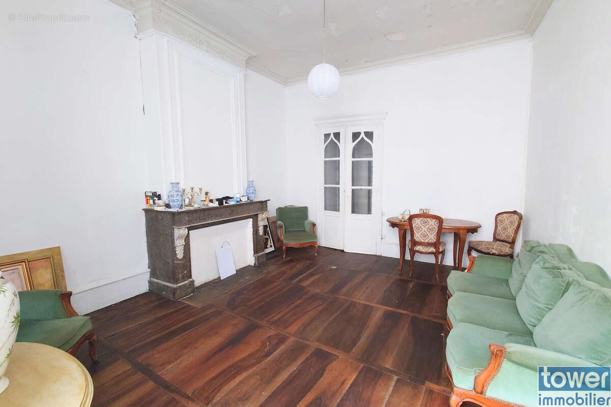 Maison à VILLEFRANCHE-DE-ROUERGUE