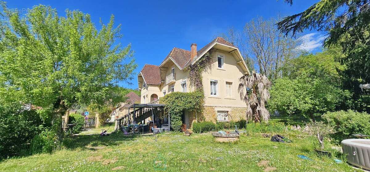 Maison à GROLEJAC