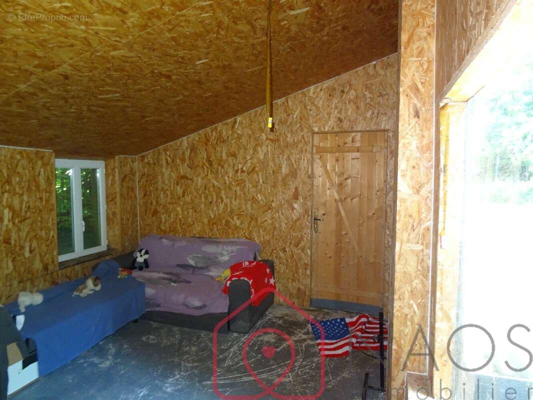 Maison à IVOY-LE-PRE