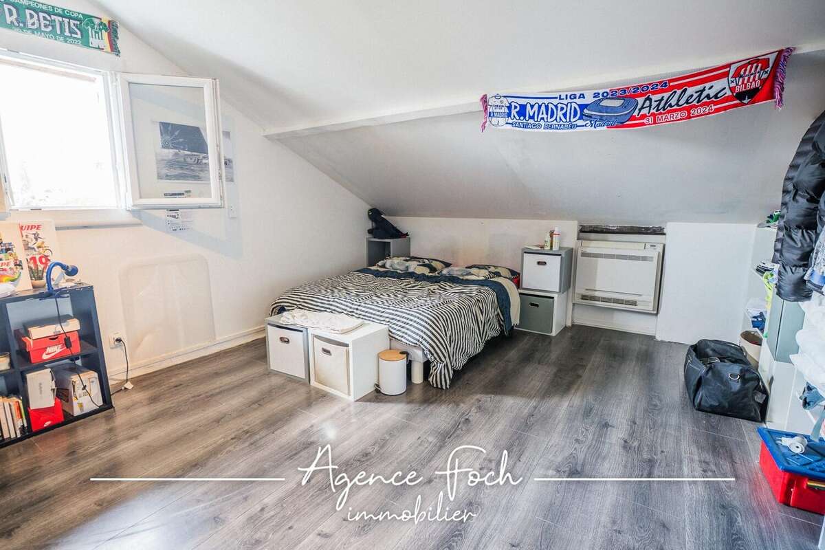 Maison 180 m² à Odos  - photo 8