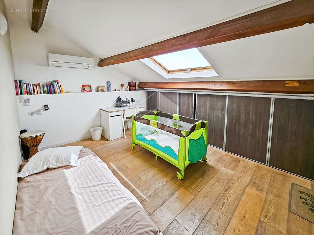 Appartement à SEPTEMES-LES-VALLONS