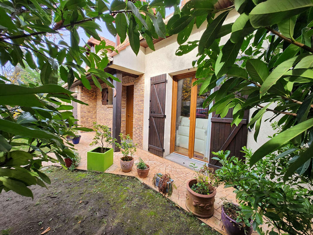 Maison à VILLEMOMBLE