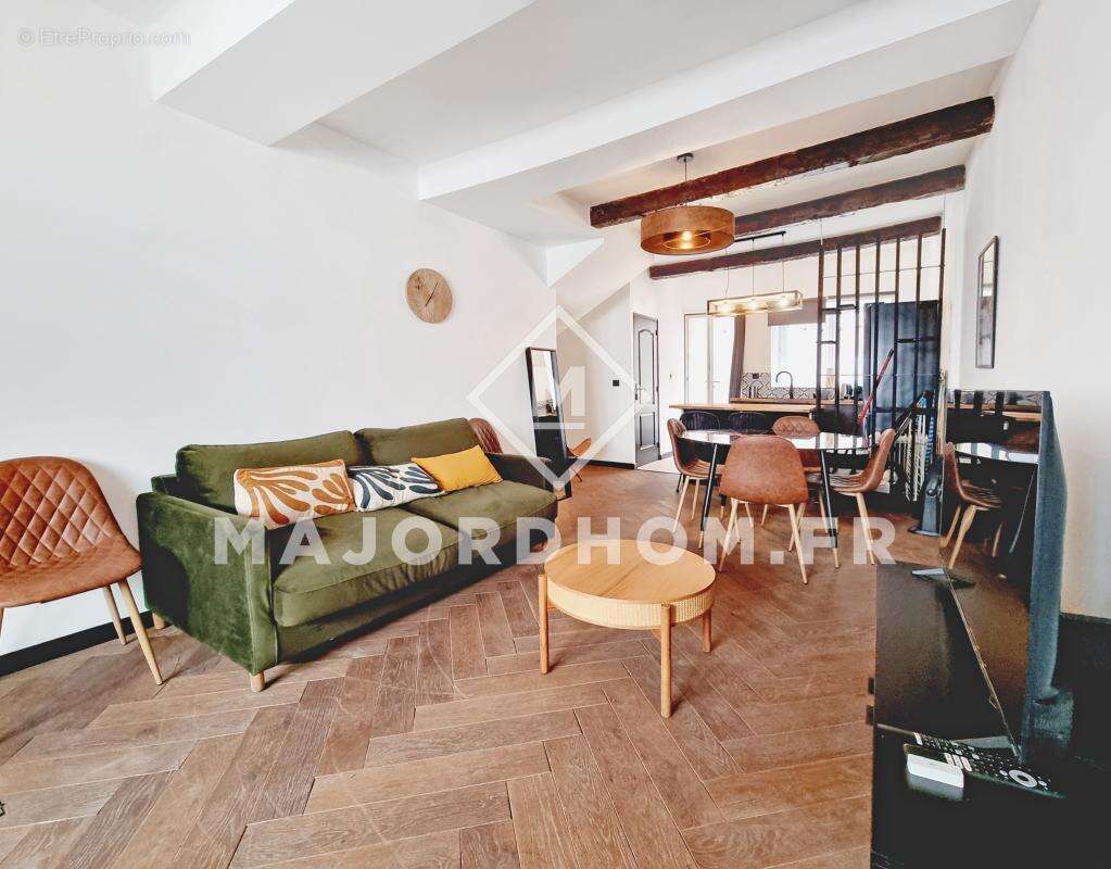 Vente type 2 terrasse cachet calme Hyper centre 13001 Marseille - photo 4