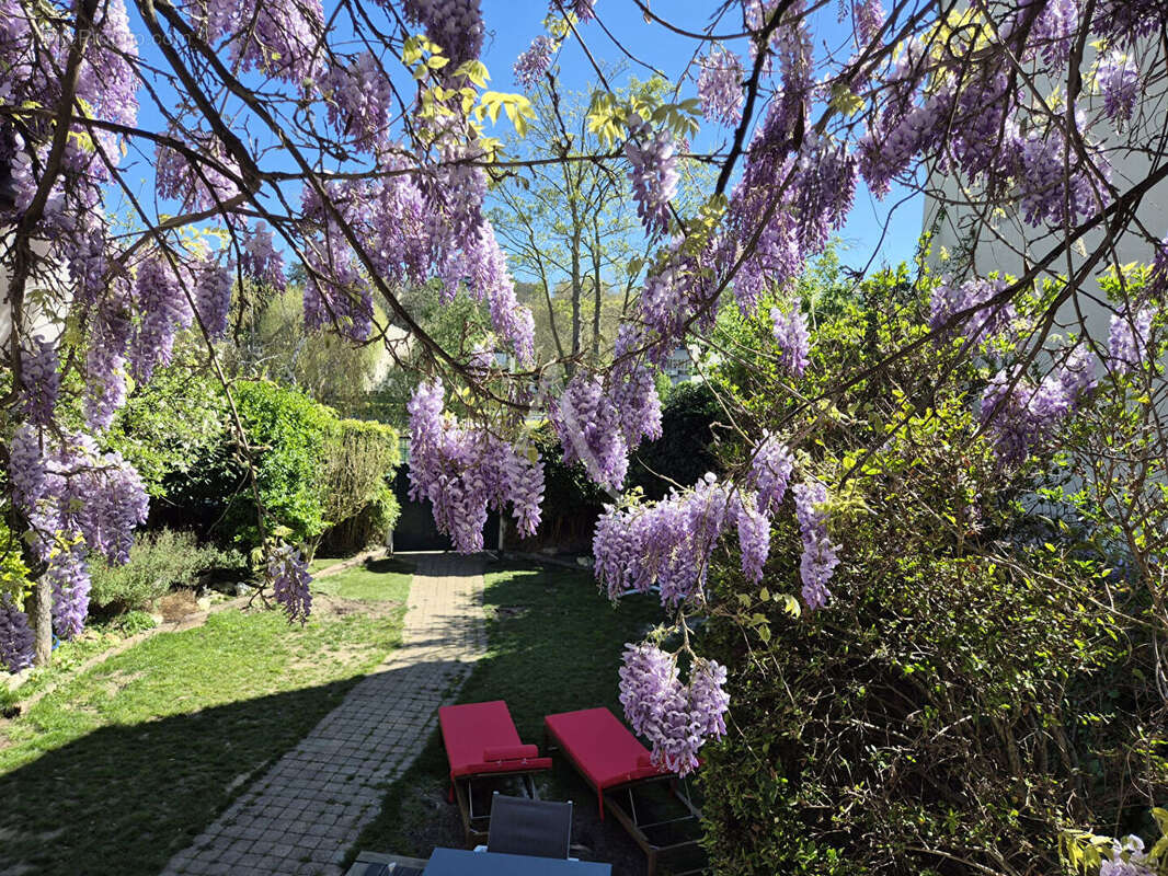 Maison à LE PERREUX-SUR-MARNE