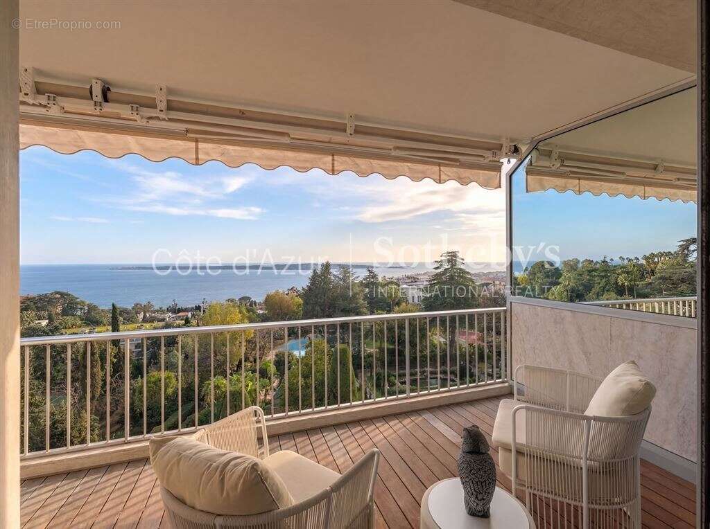 Appartement à CANNES