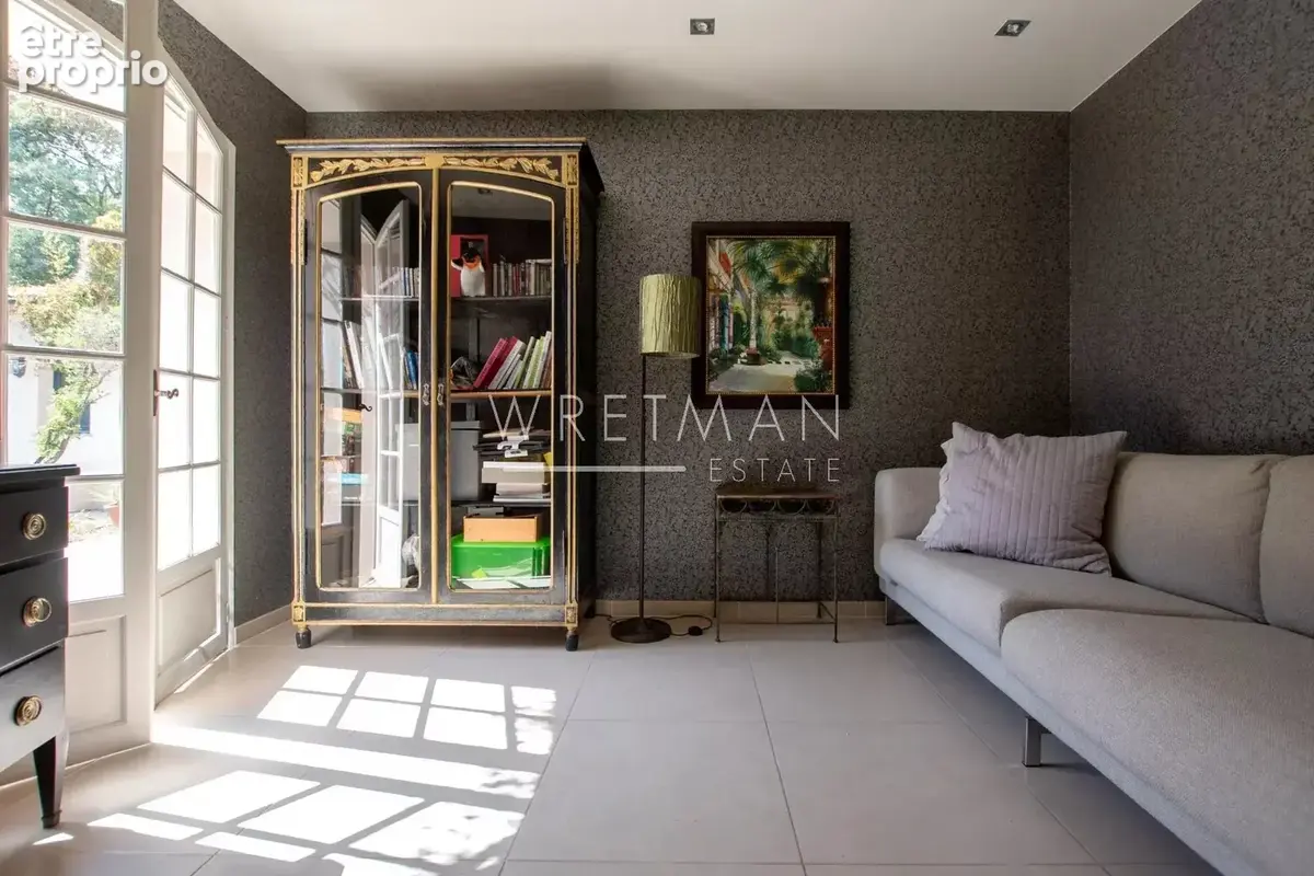 Co Exclusive À vendre près de Valbonne - Domaine de 3 logements - photo 14