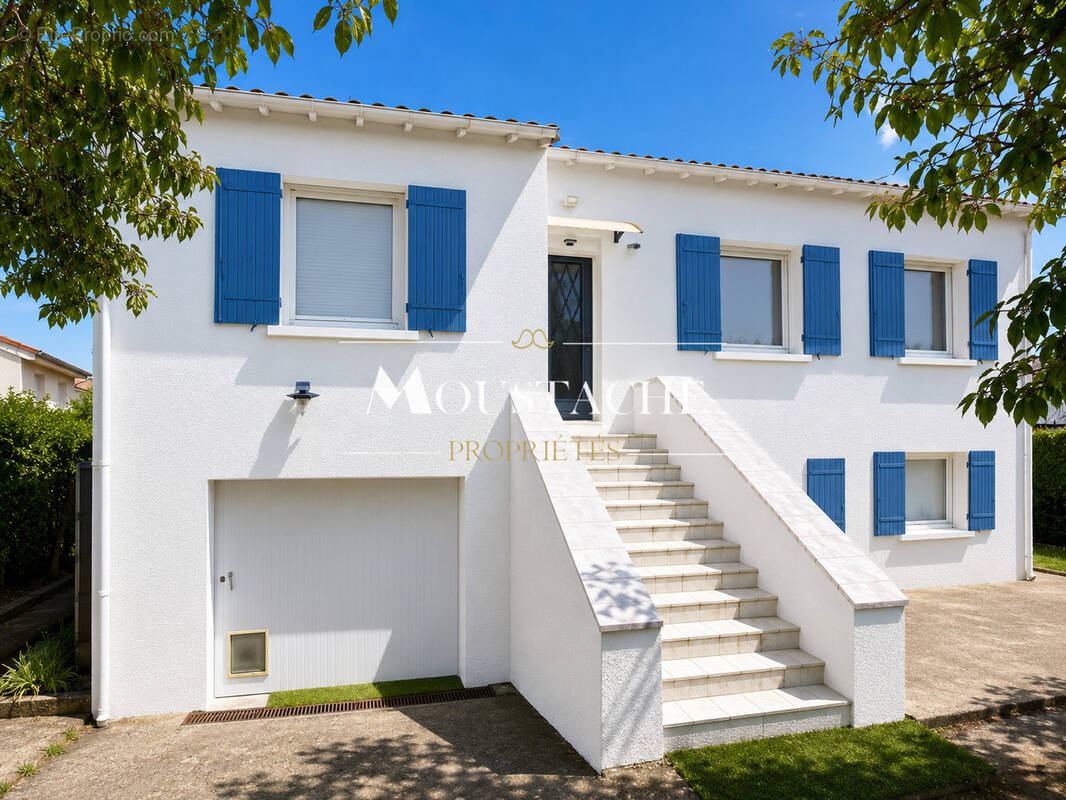 Maison à VAUX-SUR-MER