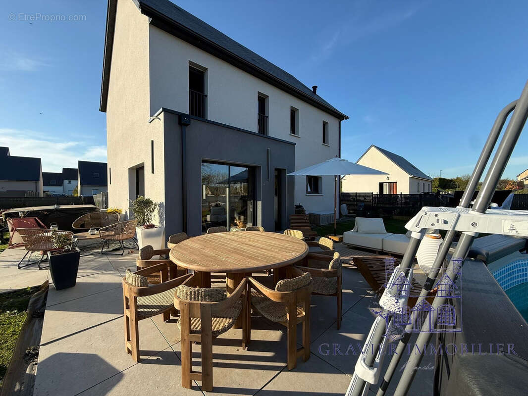 Maison à SAINT-MALO-DE-LA-LANDE