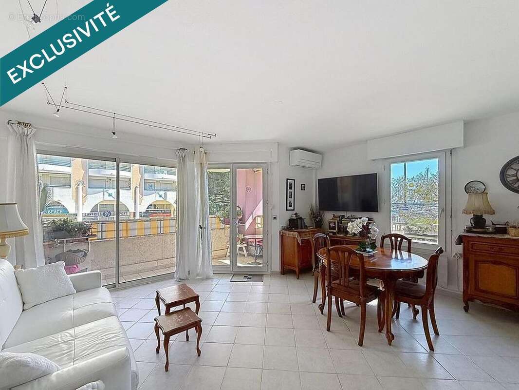 Photo 2 - Appartement à FREJUS