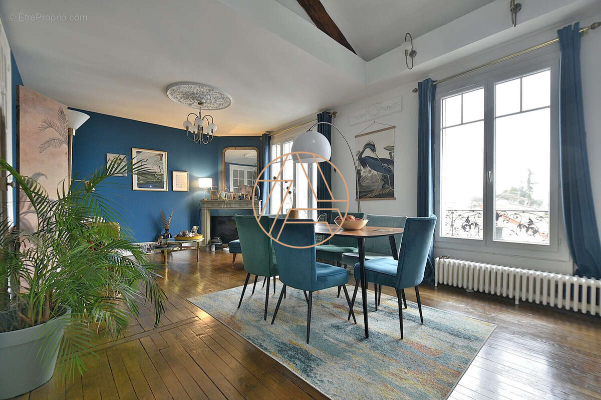 Appartement à SAINT-MAUR-DES-FOSSES