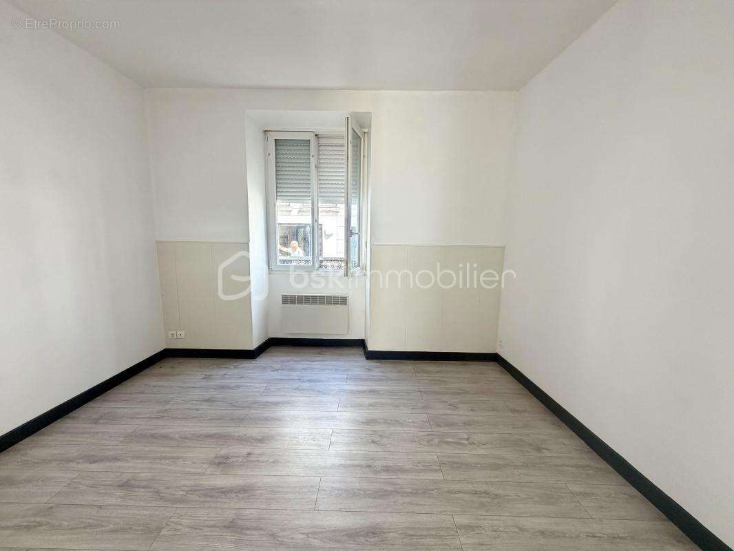 Appartement à BRIE-COMTE-ROBERT