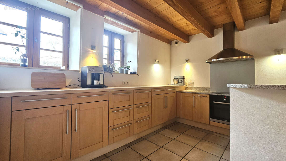 Maison à PREVESSIN-MOENS