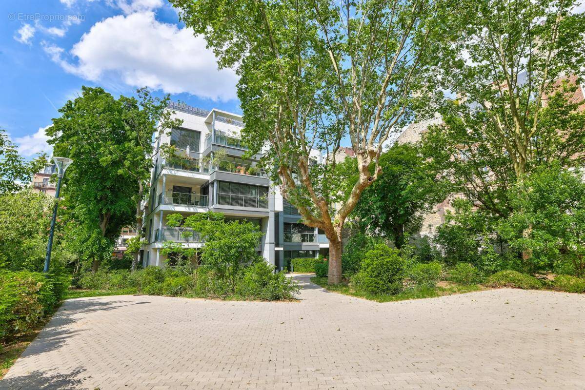 Appartement à PARIS-15E