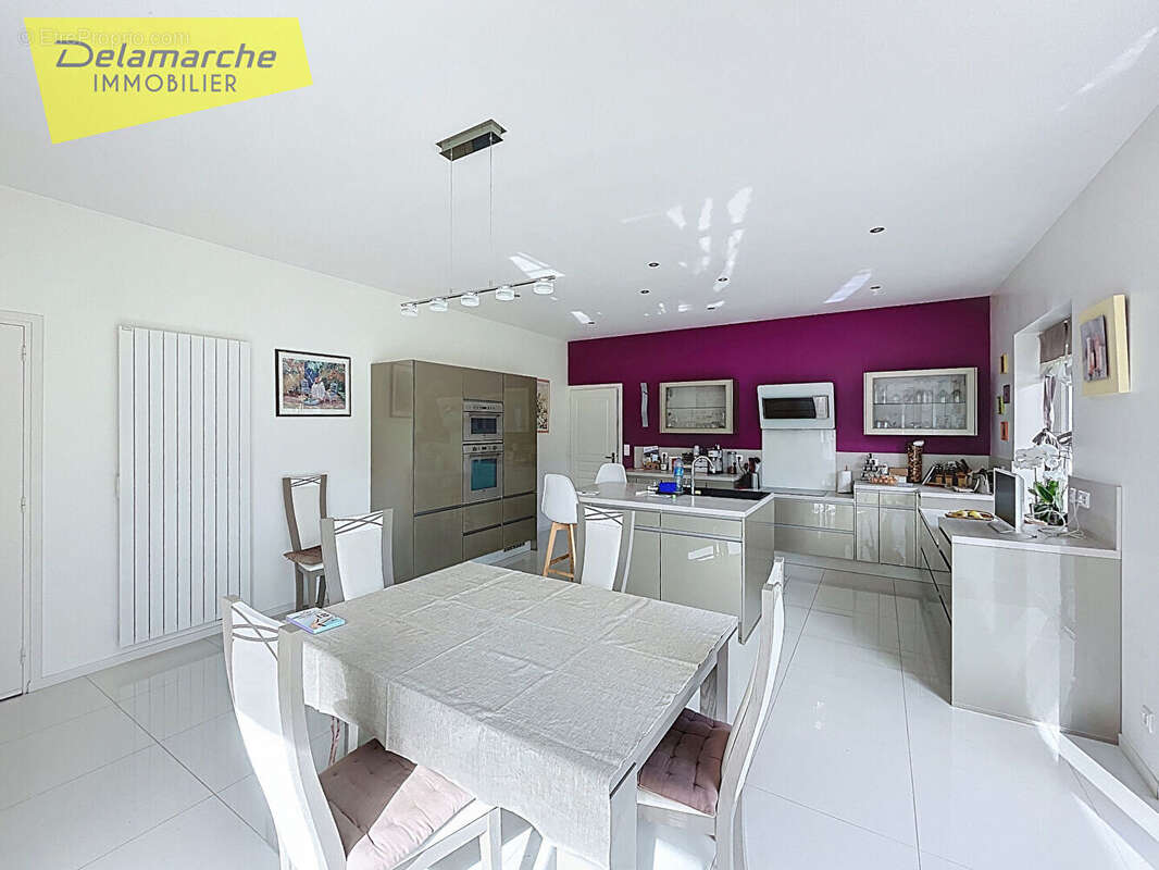 Maison à ISIGNY-LE-BUAT