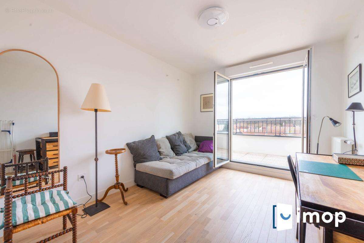 6 pièces avec terrasse et parkings - photo 9