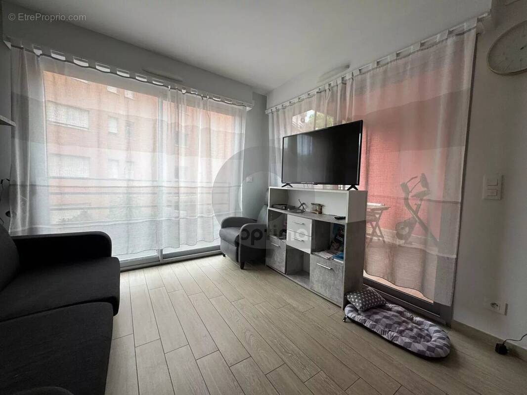 Appartement à ROQUEBRUNE-CAP-MARTIN