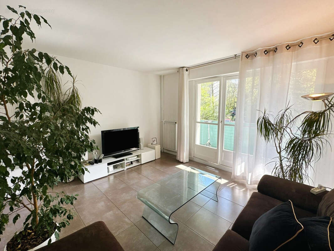 Appartement à YERRES