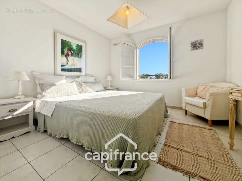 Appartement à MALLEMORT