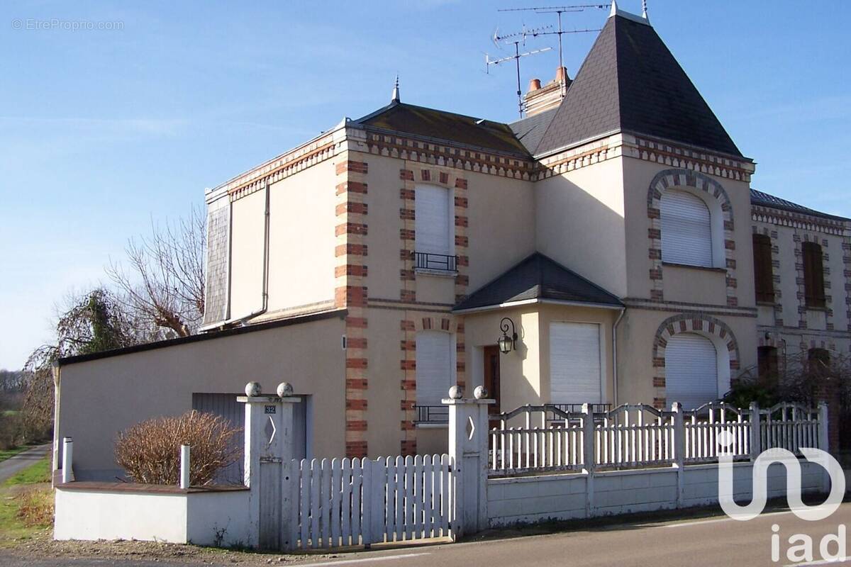 Photo 1 - Maison à DOMATS