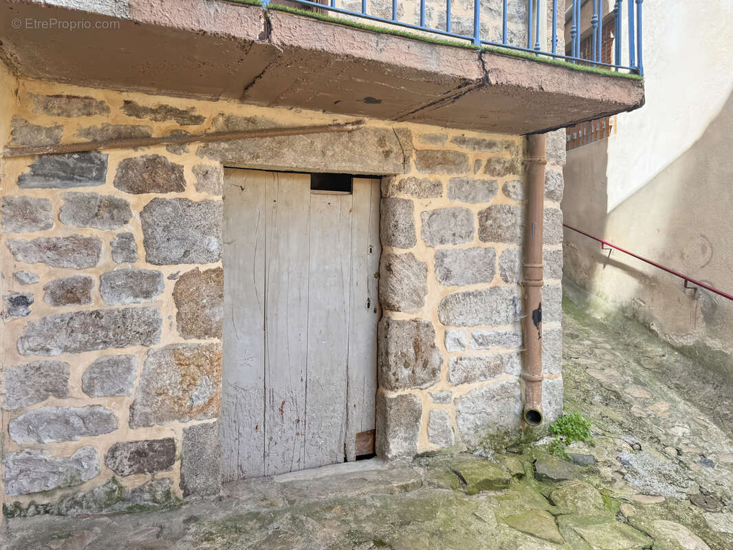 Maison à ANTRAIGUES-SUR-VOLANE