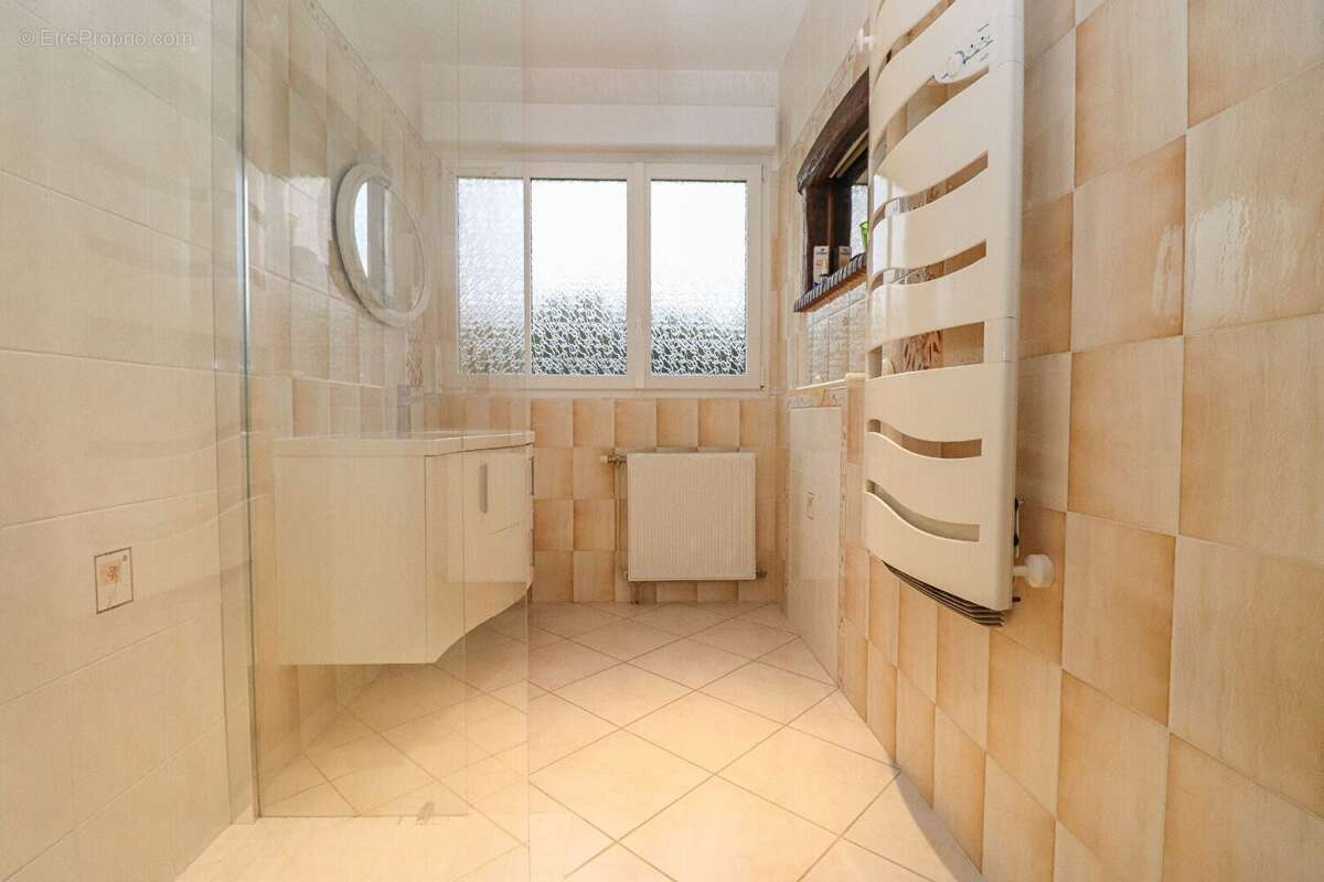Maison à GURGY