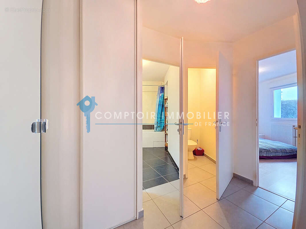 Meylan 38240 - Appartement Rez de jardin à vendre - Agence immobilière - Comptoir Immobilier - Estimation offe - photo 17