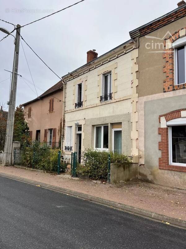 Appartement à MONETAY-SUR-LOIRE