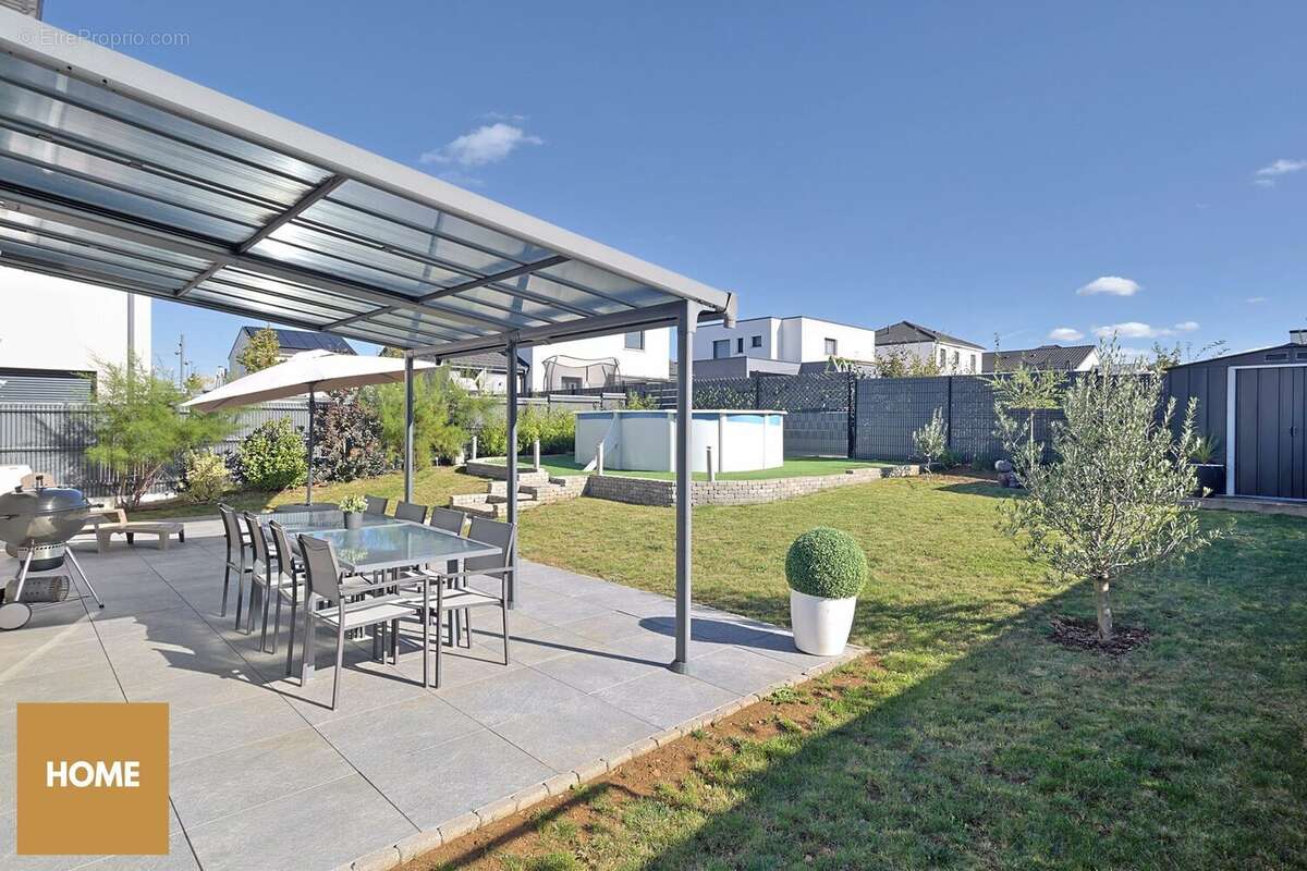 Pergola plein Sud - Maison à SEICHAMPS