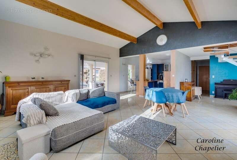 Maison à PUJAUDRAN