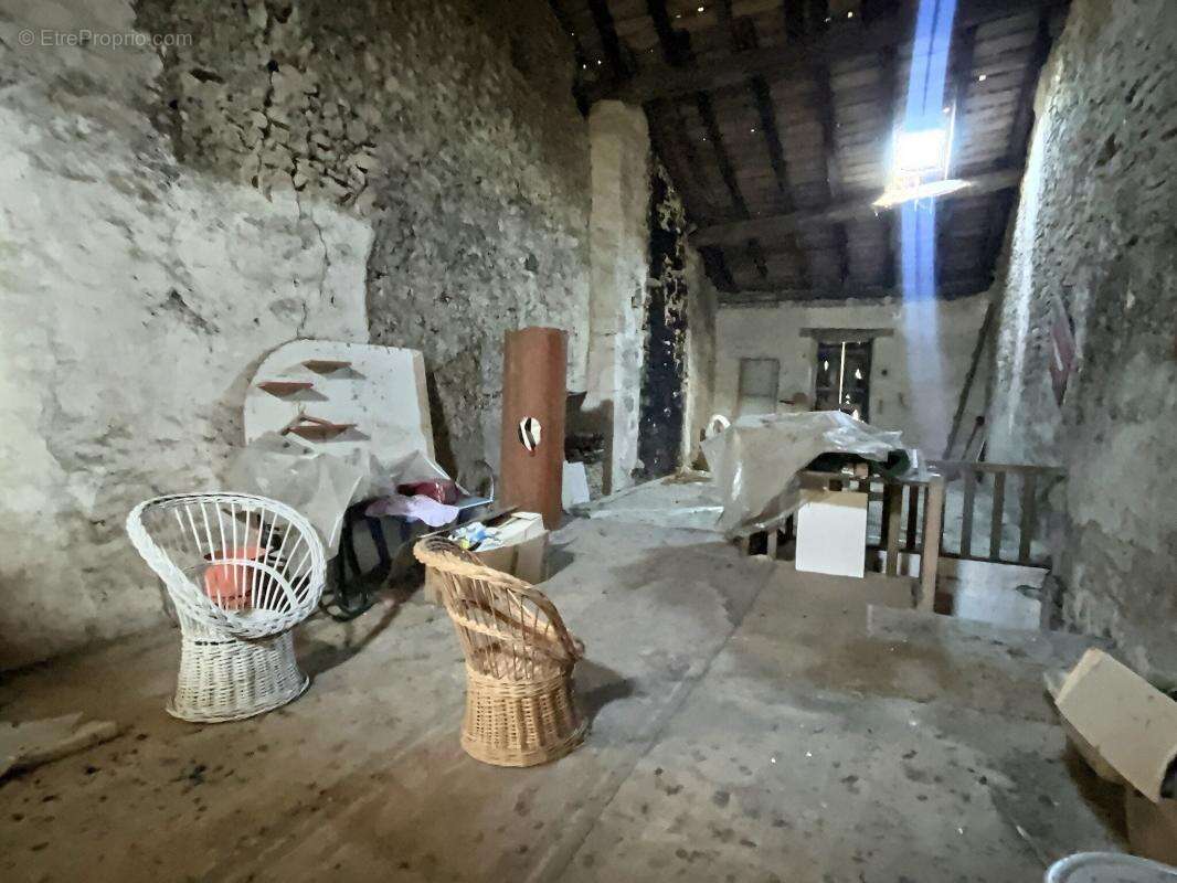Maison à MONSEGUR