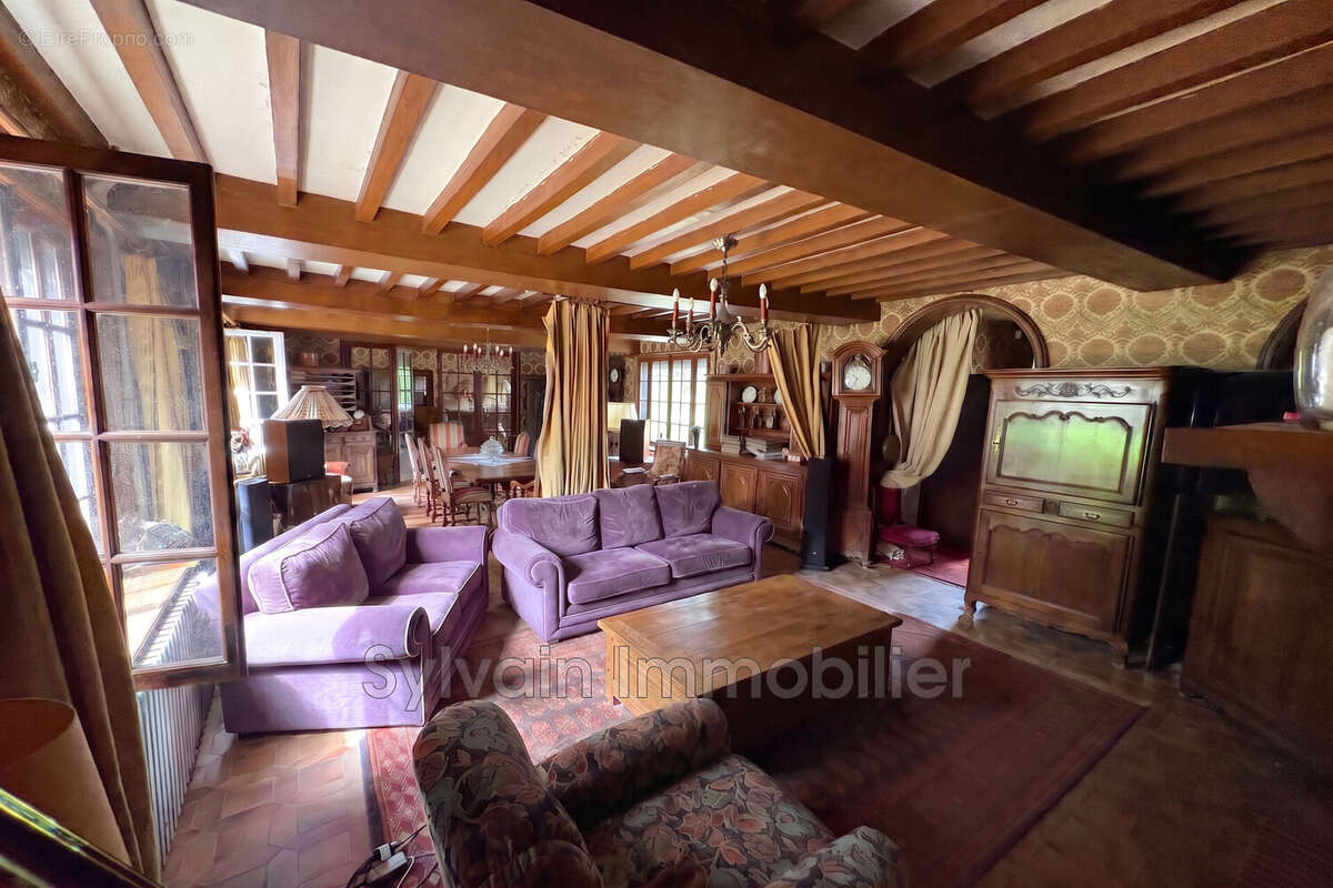 Maison 295 m² à Talmontiers  - photo 3