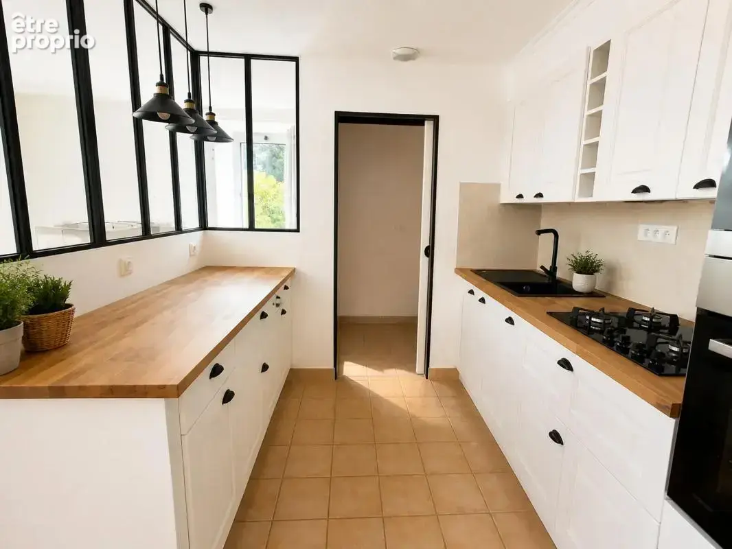 Propriété d'exception aux multiples possibilités - 384 m² - photo 7