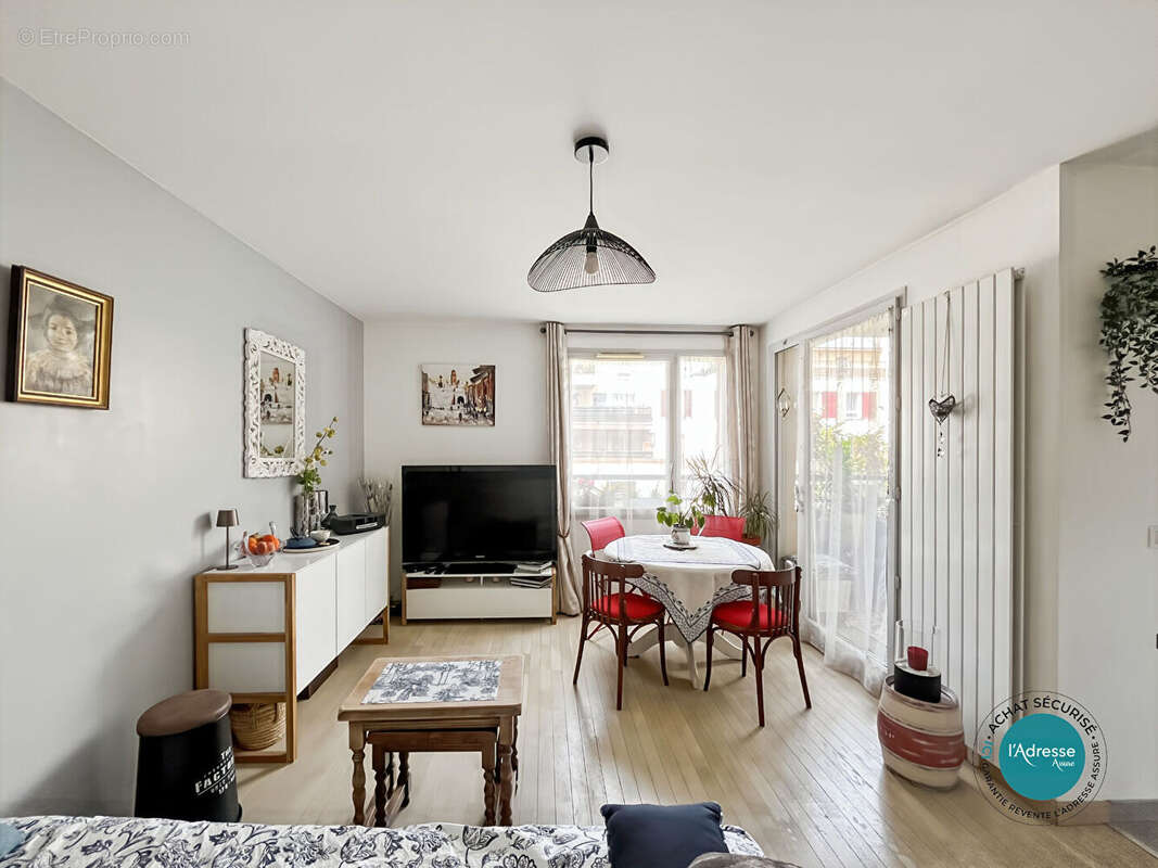 Appartement à SAINTRY-SUR-SEINE