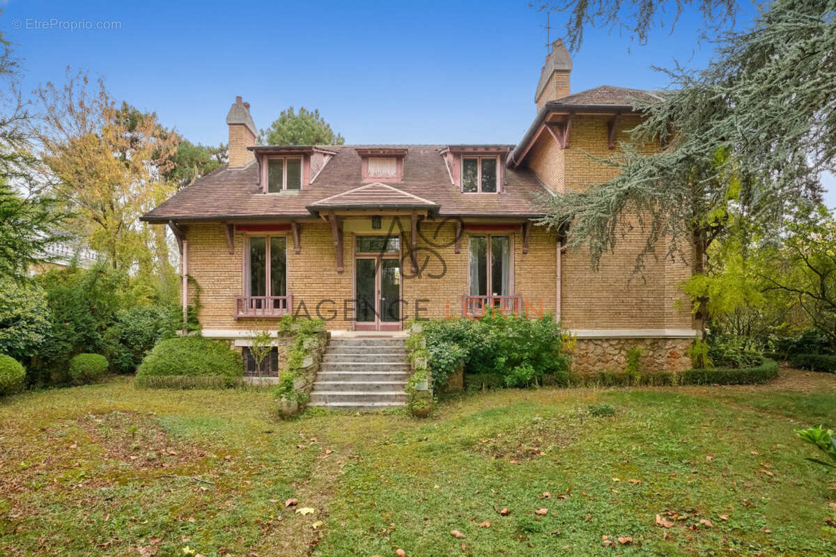 Maison à LE VESINET