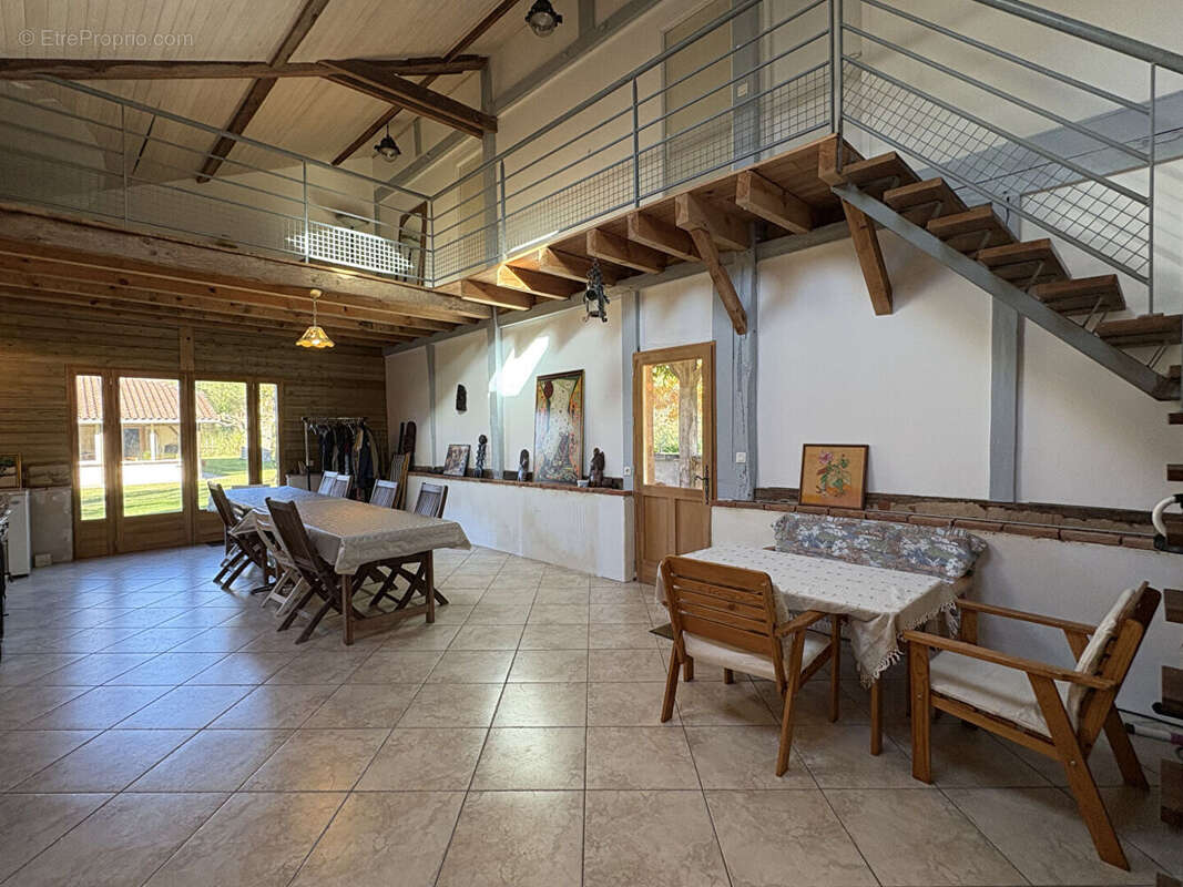 Maison à RION-DES-LANDES