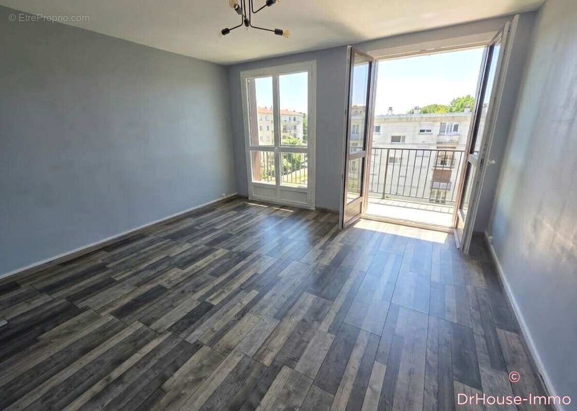 Appartement à JOUE-LES-TOURS