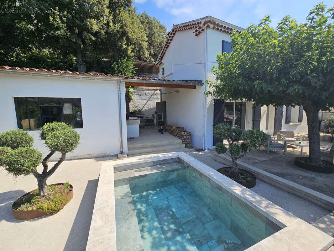 Luberon, Apt belle maison de 130 m2 avec magnifique vue panoramique, bassin et jardin. - photo 3