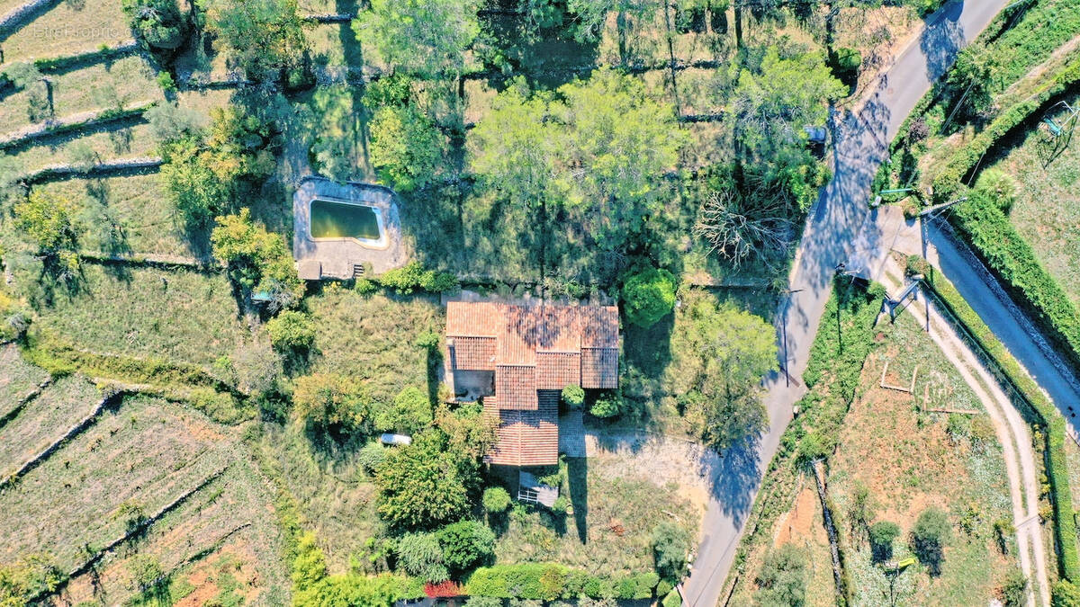 Maison à SOLLIES-TOUCAS