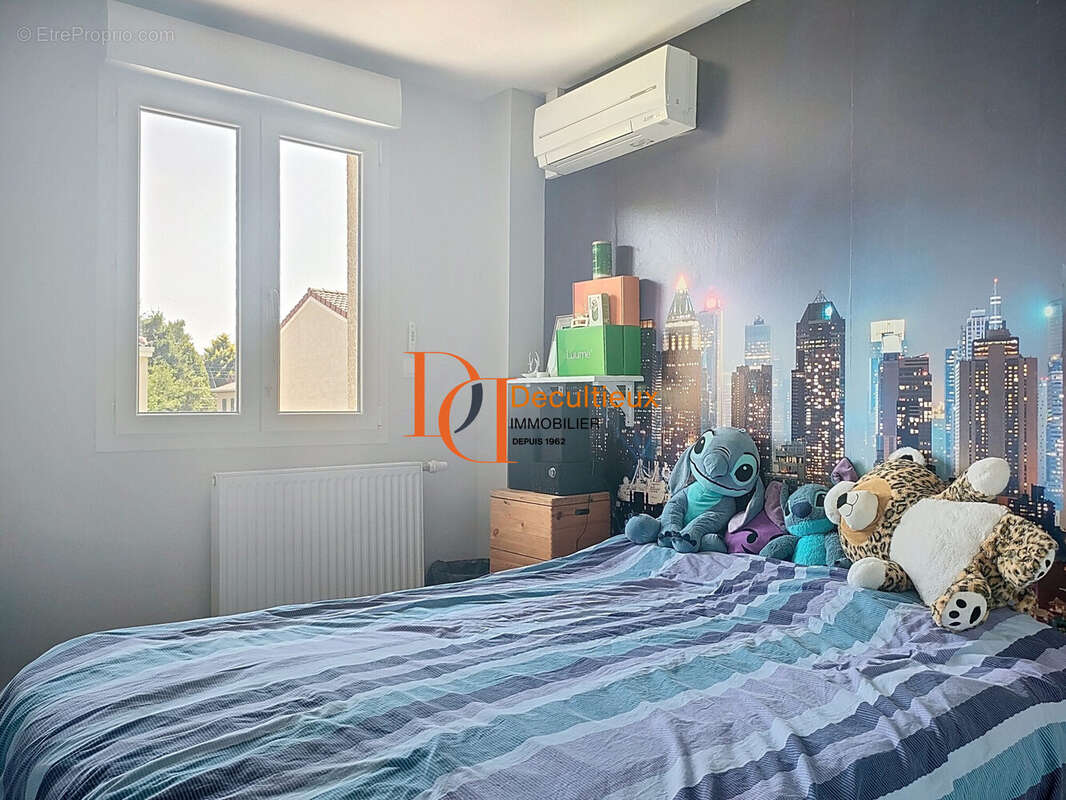 Maison à VAULX-EN-VELIN