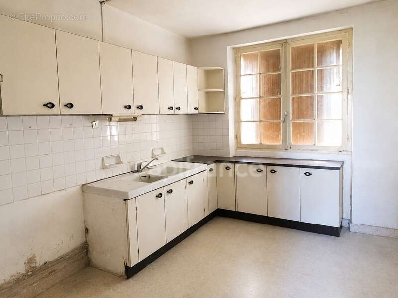 Maison à vendre 4 pièces GUERIGNY (58) - photo 2