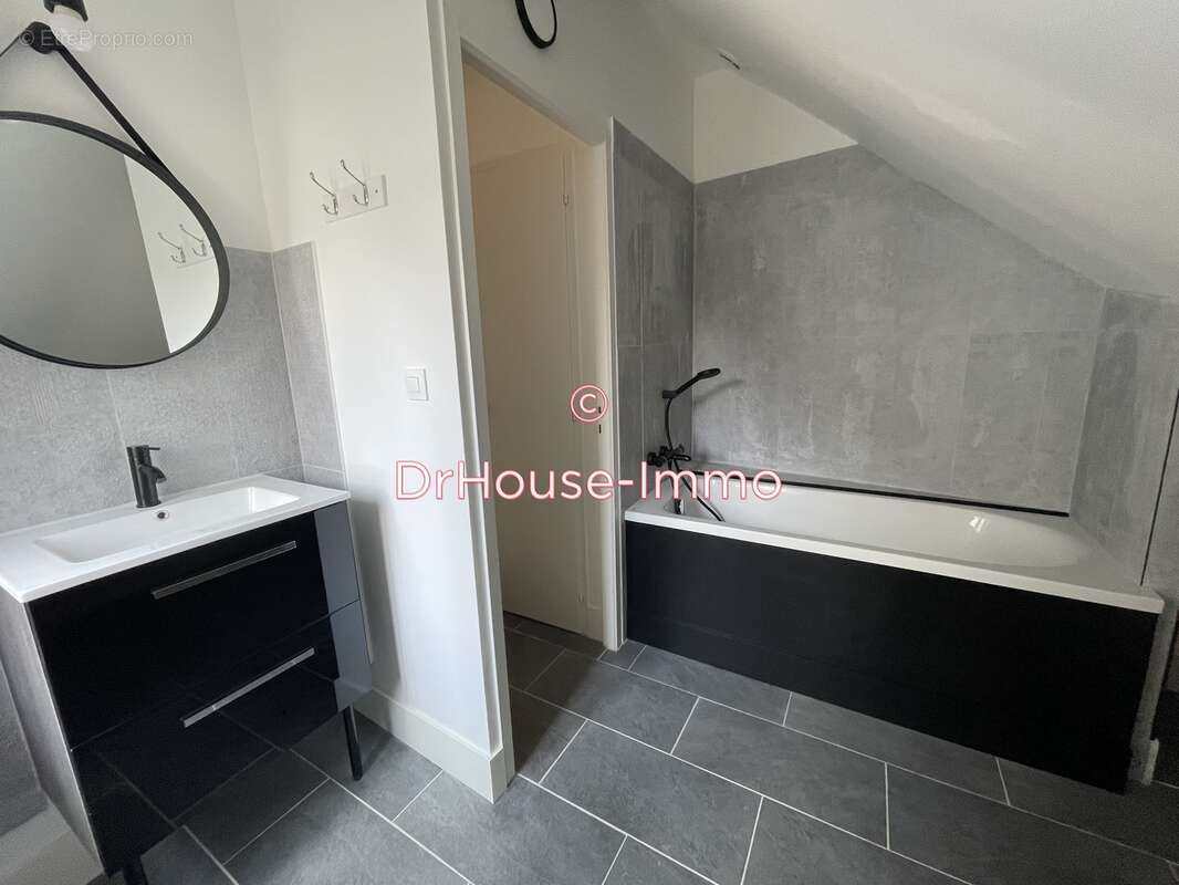 Appartement à SAINT-DOULCHARD