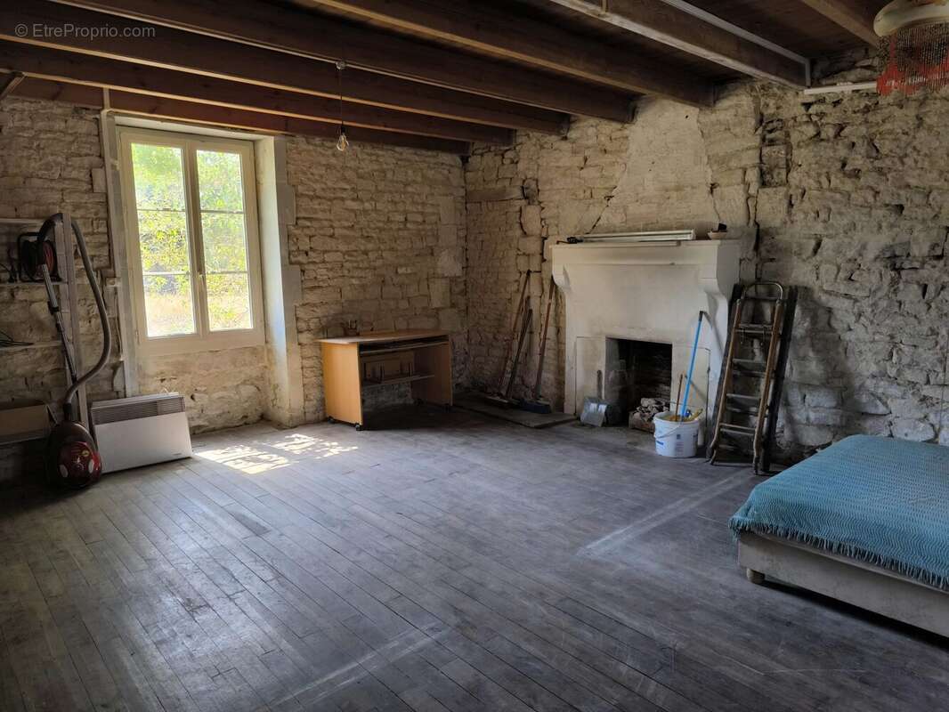 Maison 117 m² à Loubille  - photo 8