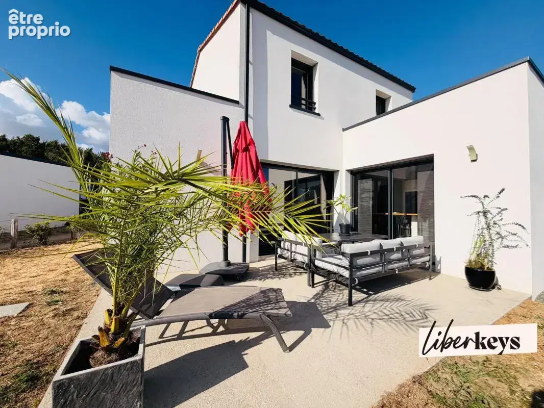 La roche-sur-yon – maison contemporaine de 2021 – 117 m² – 3 chambres – garage 25 m² – plain sud - photo 4