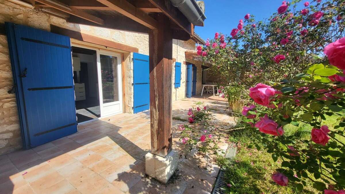 Maison à RAZAC-DE-SAUSSIGNAC