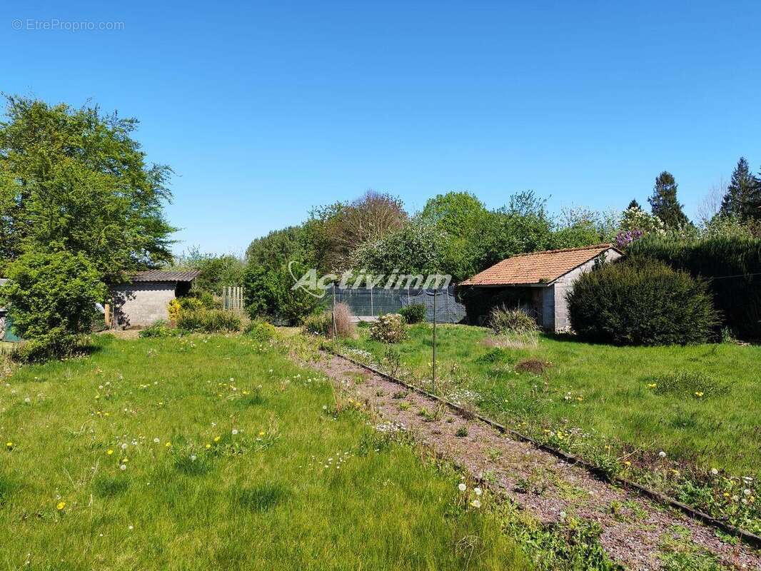 4288 30 - Maison à HESDIN