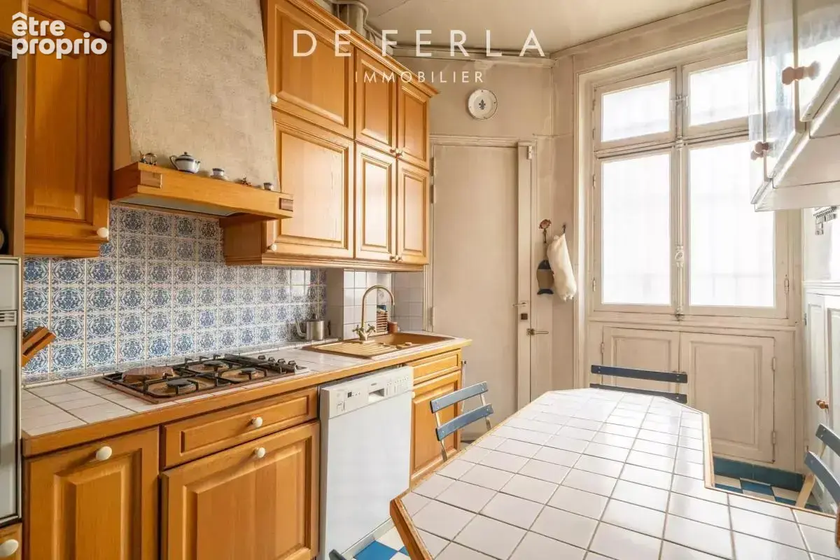 Appartement familial – Lumineux avec vue dégagée sur le Champ-de-Mars - photo 9