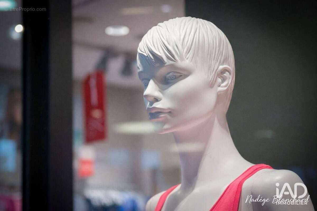 Photo 5 - Commerce à ROCHEFORT