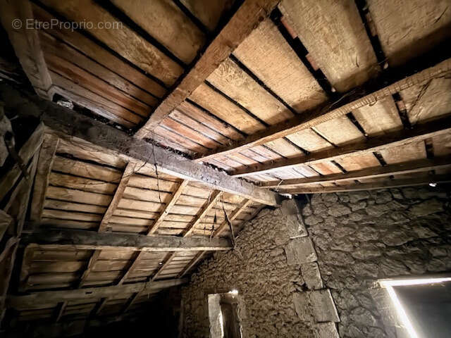 Appartement à SAINT-AULAYE